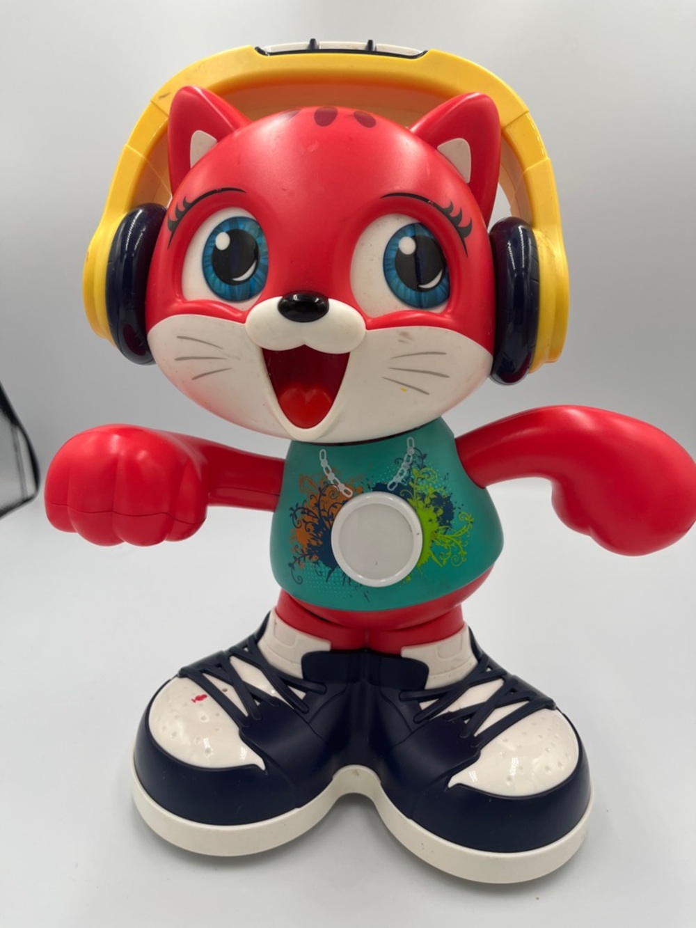 Hols Dancing cat musical Buddy with Yellow Headphones - Interactive Kids Toy
